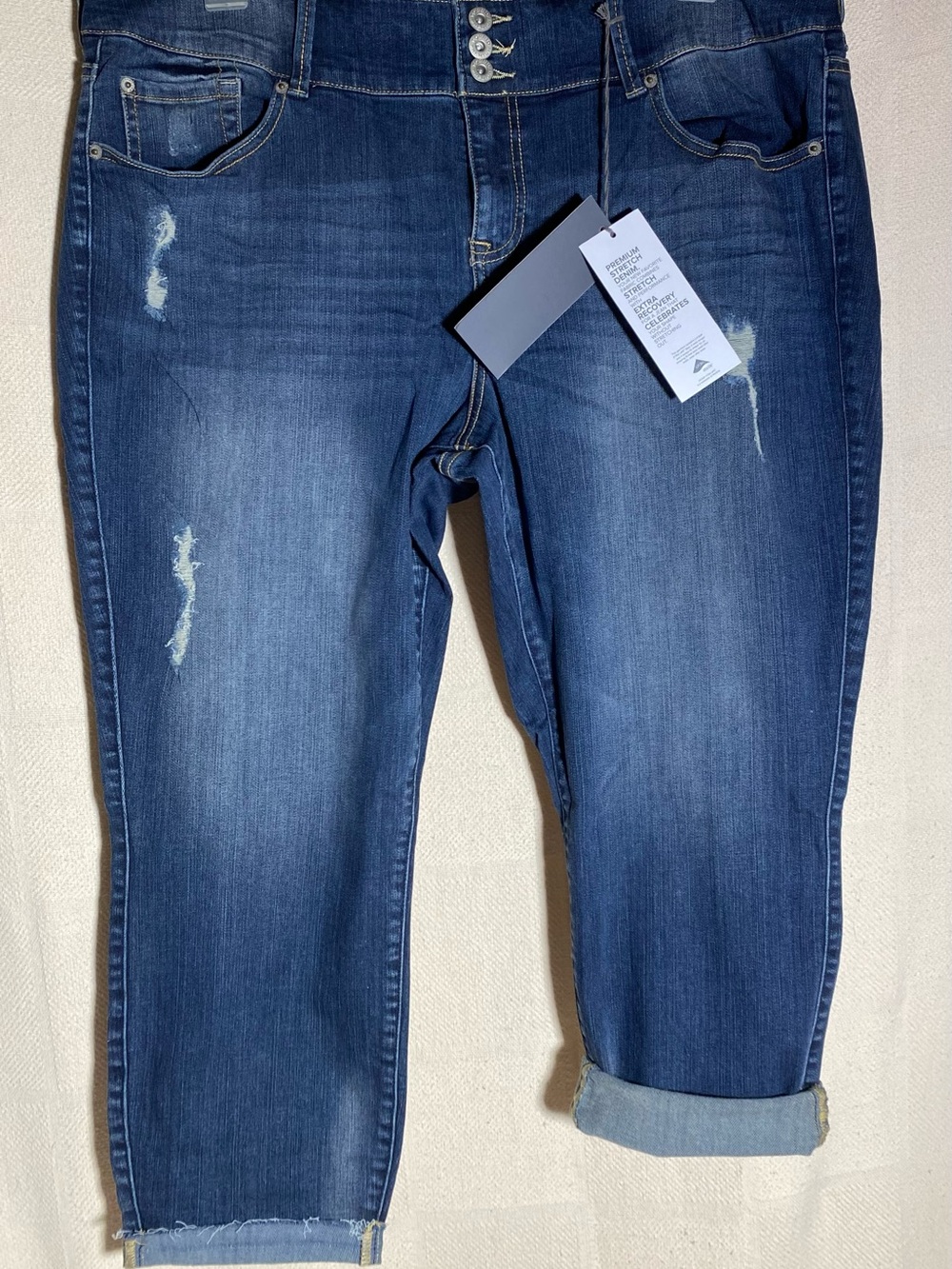 Torrid Women's Blue Distressed Crop Jeans - Picture 5 of 6